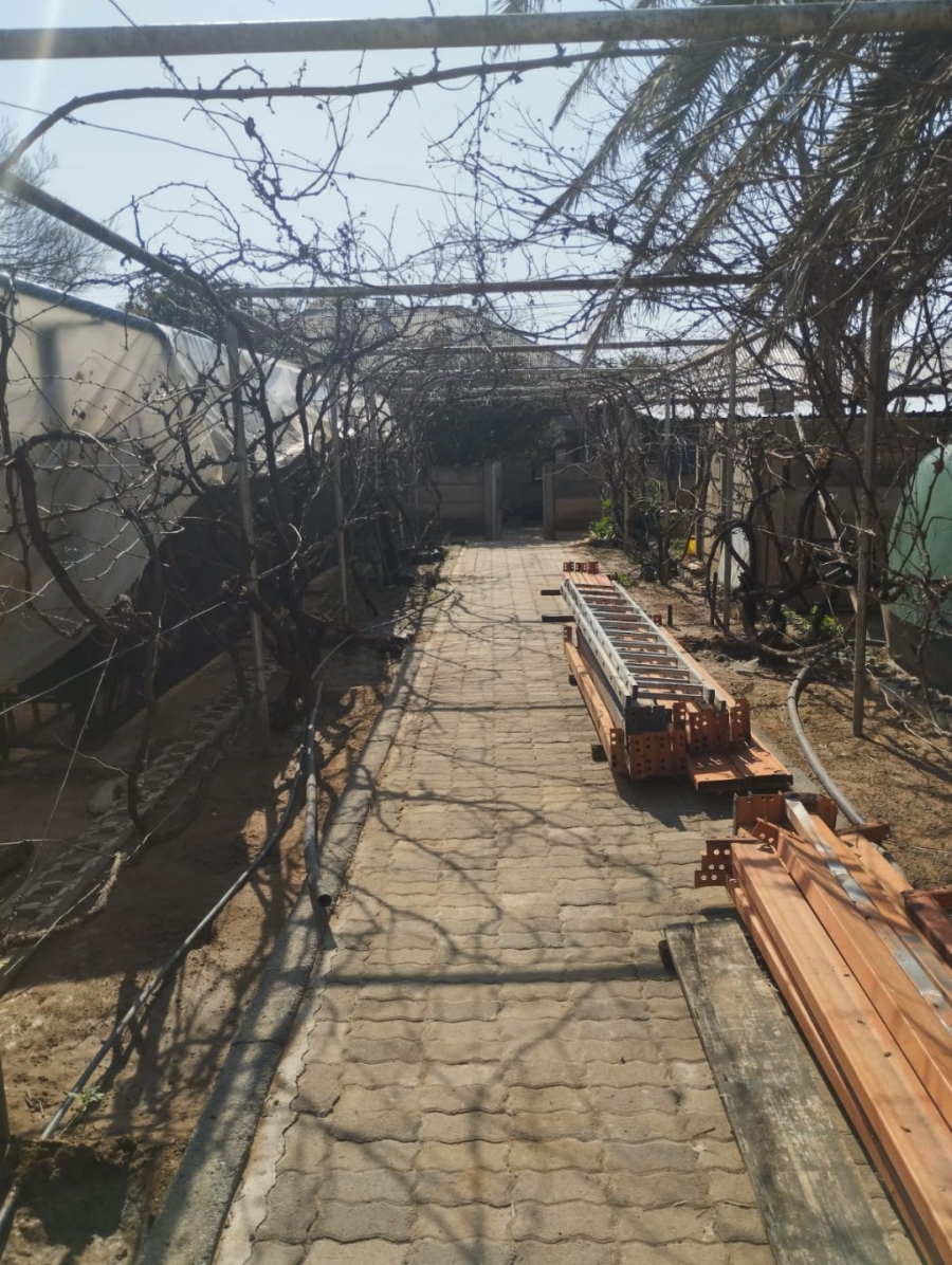 6 Bedroom Property for Sale in Boshof Free State
